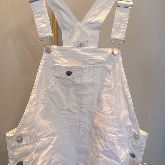 Tinseltown White Denim cotton Overalls shorts NWT L - Picture 2 of 11